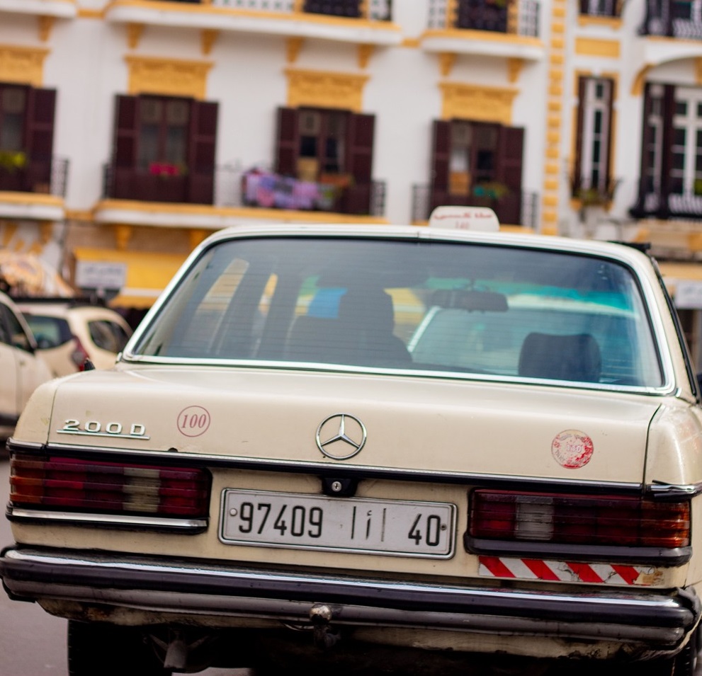 moroccan taxi driving