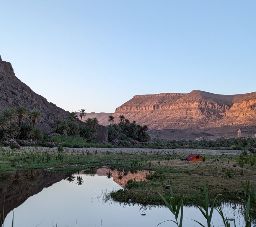 night in fint oasis wild camping