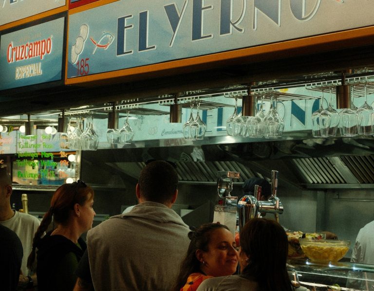 food experience in spain local market