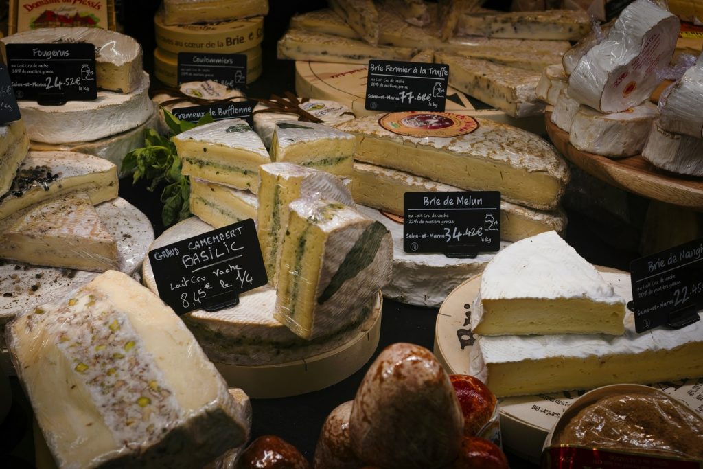 french food and cheese traditions